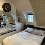 Superbe Studio Donnant Vue Sur Sacre Coeur